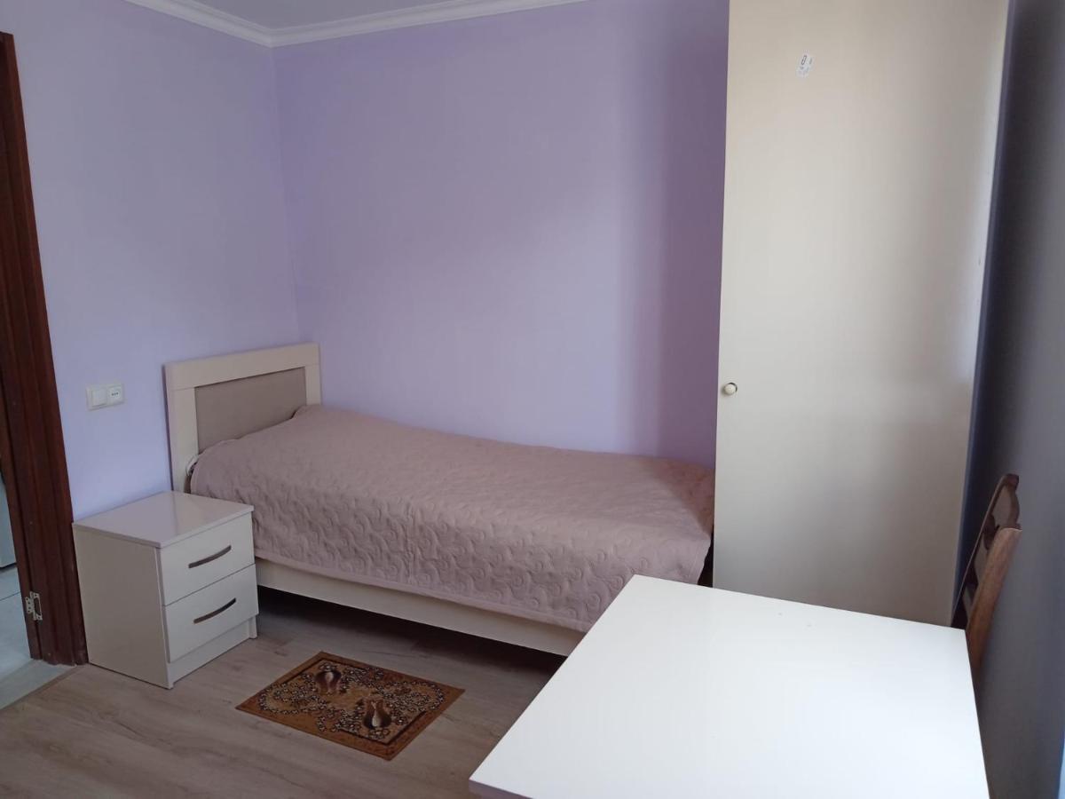Nunu'S Guesthouse Цхалтубо Экстерьер фото