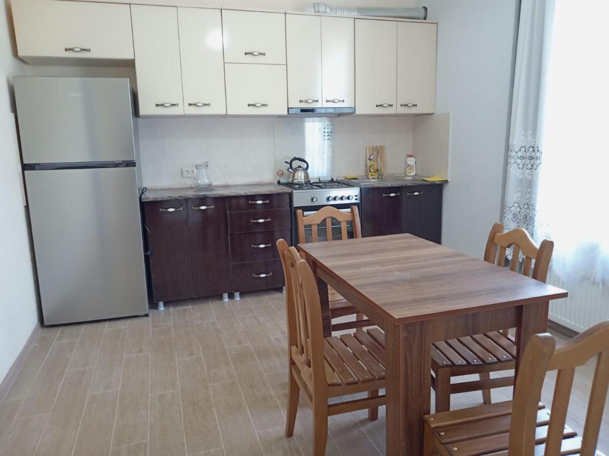 Nunu'S Guesthouse Цхалтубо Экстерьер фото